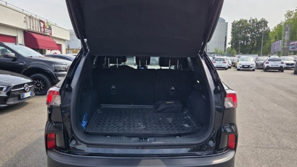 Ford Kuga 1.5 EcoBoost 150 CV 2WD Titanium X (10)