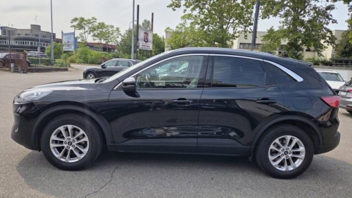 Ford Kuga 1.5 EcoBoost 150 CV 2WD Titanium X (3)