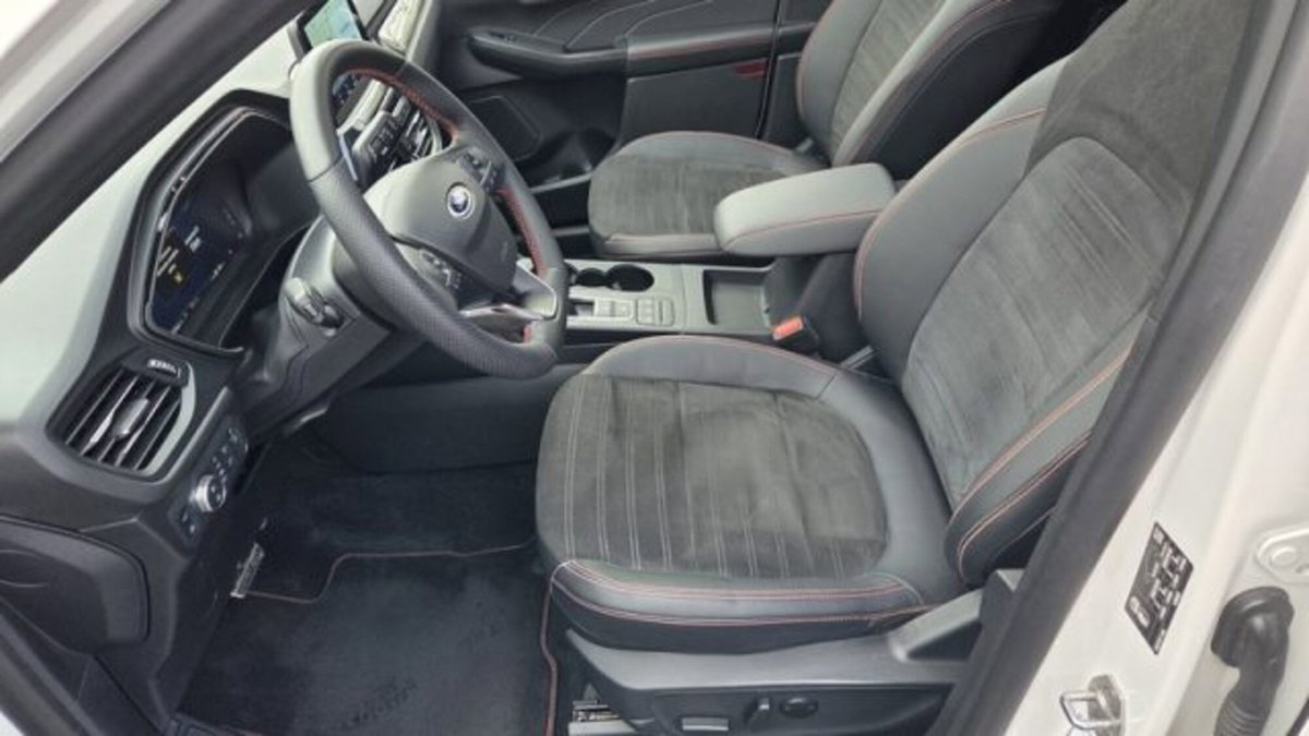 Ford Kuga 2.5 Plug In Hybrid 225 CV CVT 2WD ST-Line (19)