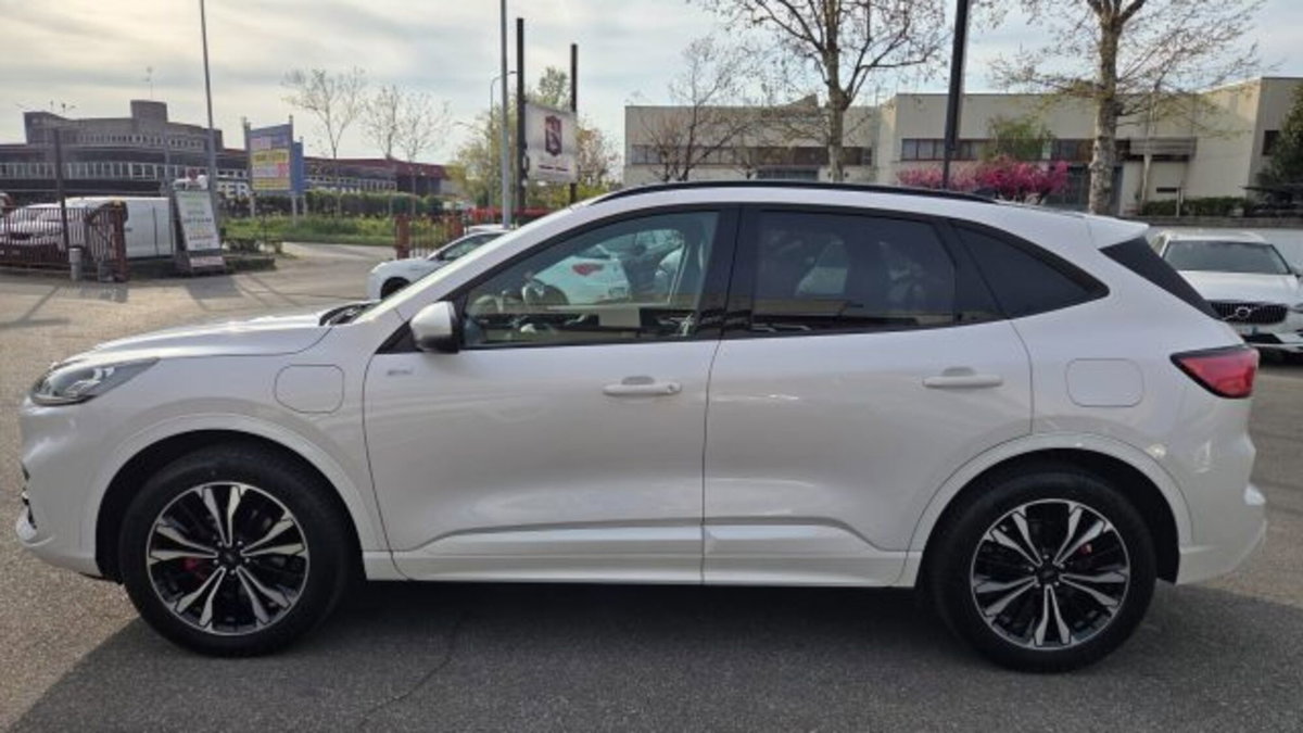 Ford Kuga 2.5 Plug In Hybrid 225 CV CVT 2WD ST-Line (3)