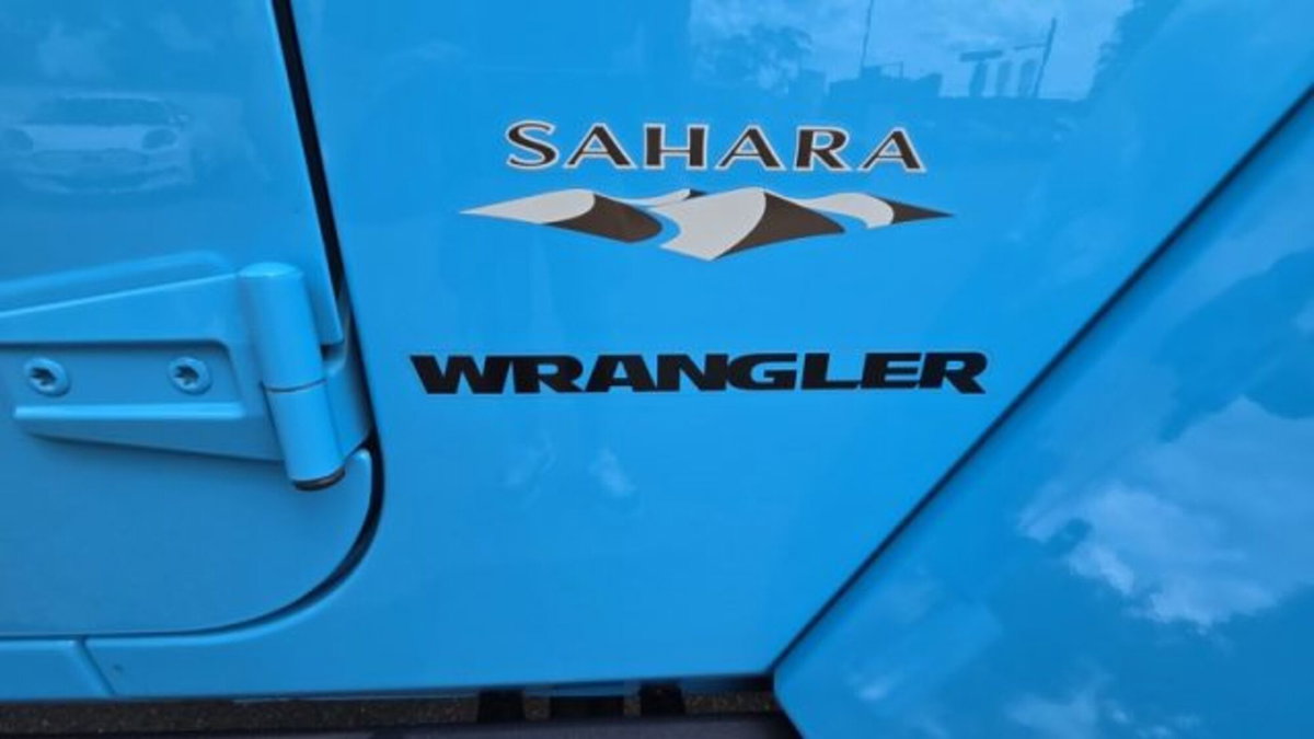 Jeep Wrangler 2.8 CRD DPF Sahara Auto (16)