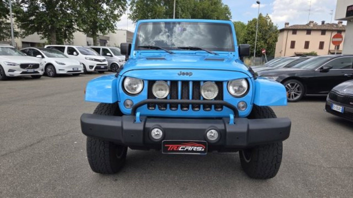 Jeep Wrangler 2.8 CRD DPF Sahara Auto (2)