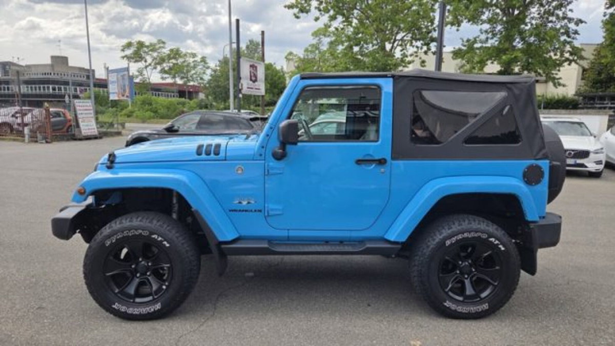 Jeep Wrangler 2.8 CRD DPF Sahara Auto (3)