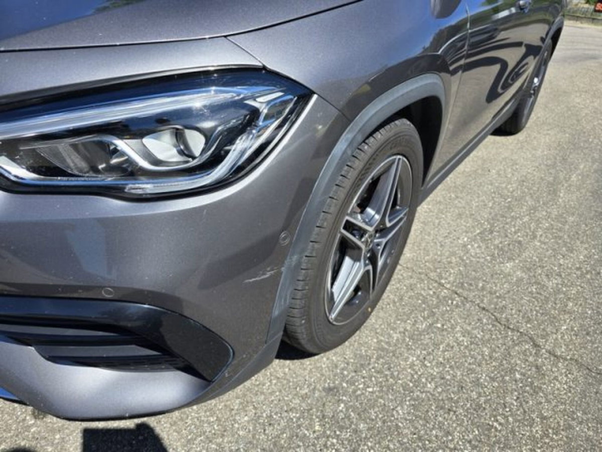 Mercedes-Benz GLA SUV 220 d Automatic Premium (5)