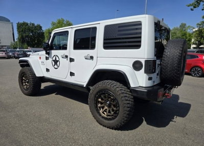 Jeep Wrangler Unlimited 2.8 CRD DPF Sahara Auto (3)