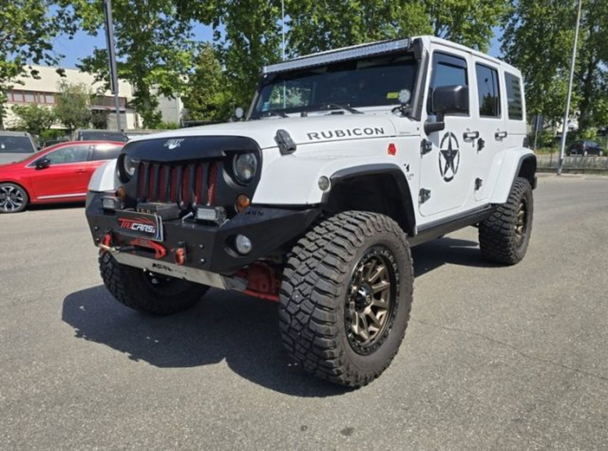 Jeep Wrangler Unlimited 2.8 CRD DPF Sahara Auto (5)