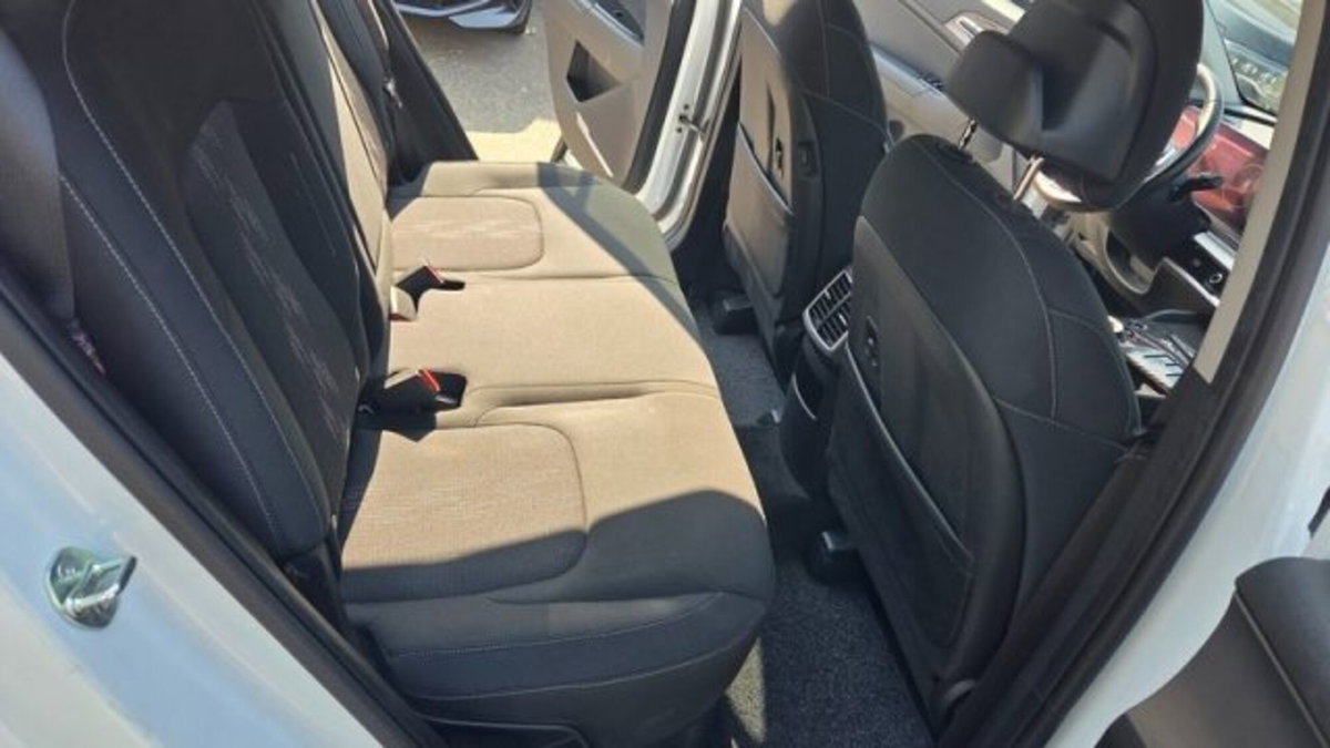 Kia Sportage 1.6 tgdi mhev Style 160cv mt (8)