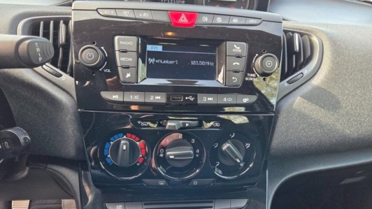 Lancia Ypsilon 1.0 FireFly 5 porte S&S Hybrid Ecochic A. Ferretti (20)