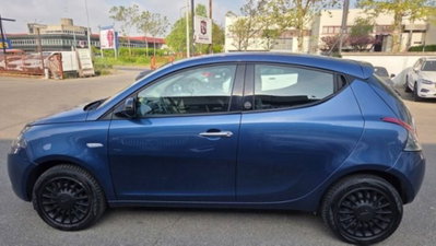 Lancia Ypsilon 1.0 FireFly 5 porte S&S Hybrid Ecochic A. Ferretti (3)