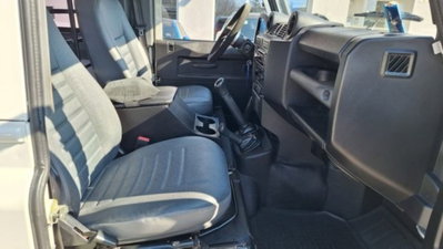 Land Rover Defender 90 2.2 TD4 Pick Up E (15)