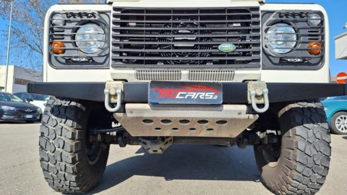 Land Rover Defender 90 2.2 TD4 Pick Up E (8)