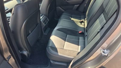 Land Rover Range Rover Velar 2.0D I4 240 CV R-Dynamic S (19)