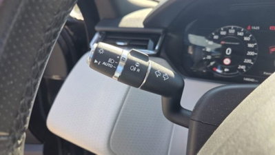 Land Rover Range Rover Velar 2.0D I4 240 CV R-Dynamic S (20)
