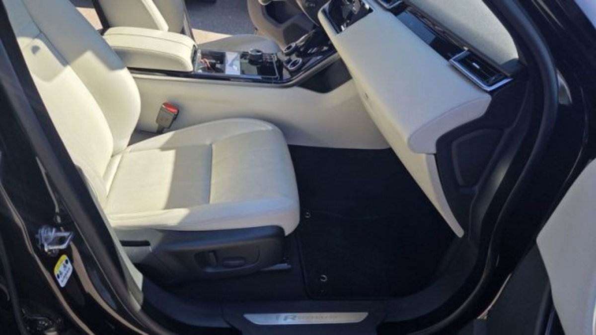 Land Rover Range Rover Velar 2.0D I4 240 CV R-Dynamic S (8)