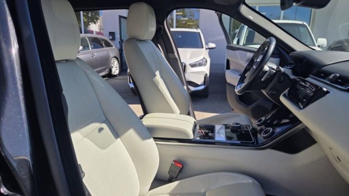Land Rover Range Rover Velar 2.0D I4 240 CV R-Dynamic S (9)
