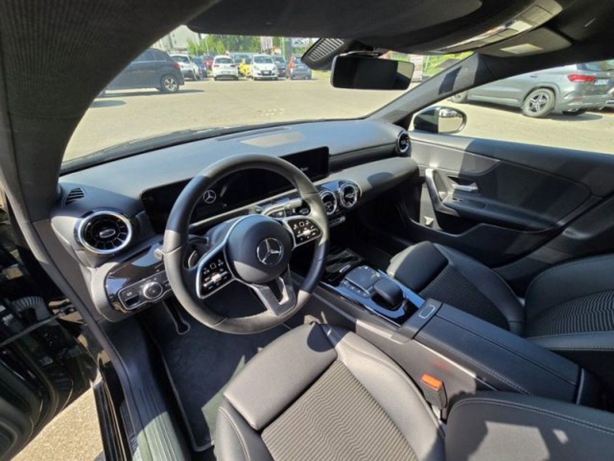 Mercedes-Benz Classe A Sedan 200 d Automatic 4Matic 4p. Sport (6)