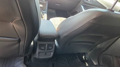 Opel Grandland 1.2 Turbo 12V 130 CV aut. Business Elegance (12)