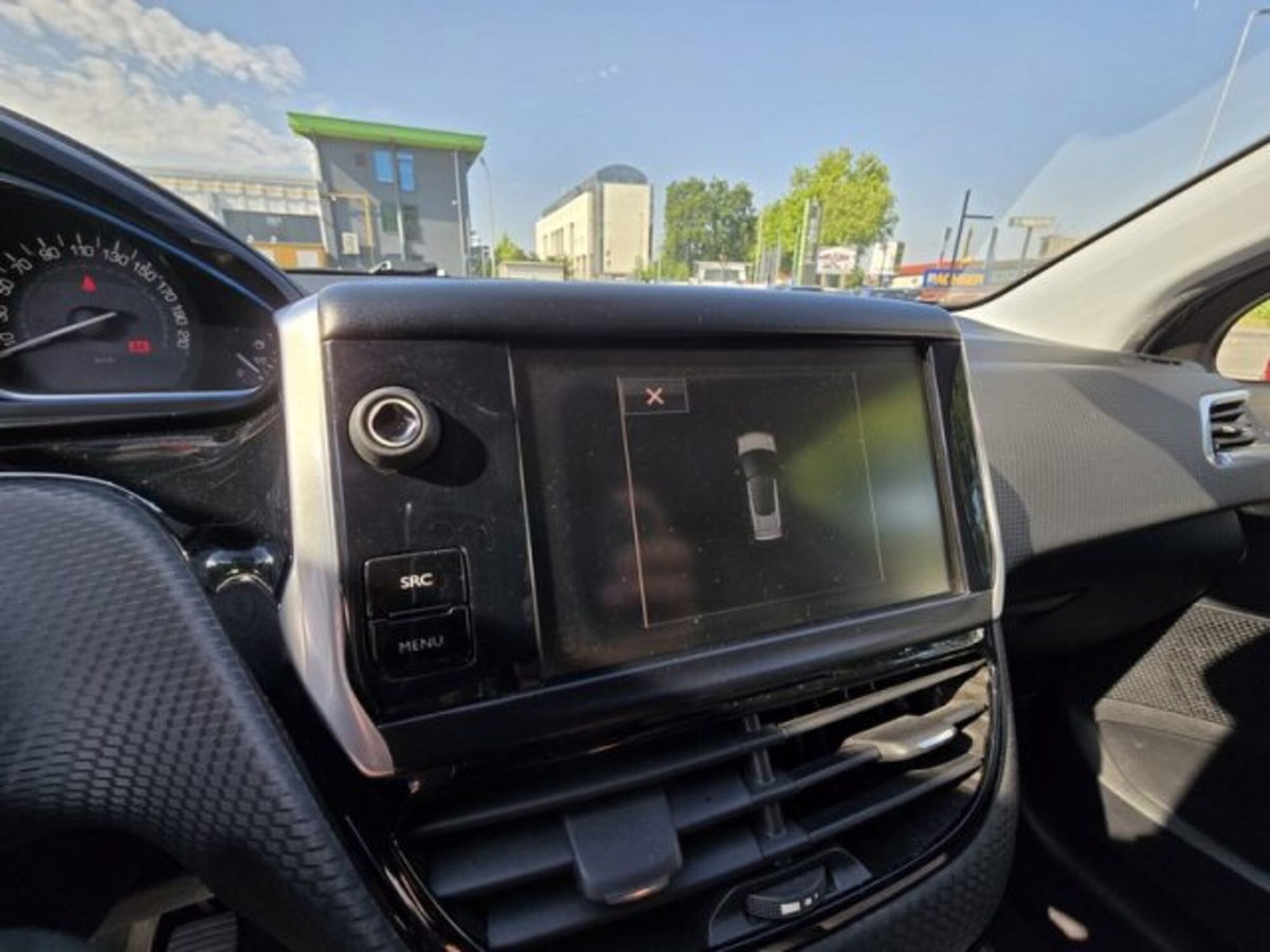 Peugeot 2008 100 S&S Allure (12)