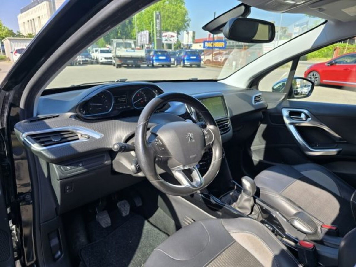 Peugeot 2008 100 S&S Allure (5)