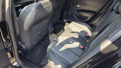 Peugeot 2008 50 kWh Allure (14)