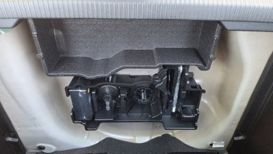 Peugeot 2008 PureTech 130 S&S EAT8 GT Pack (13)