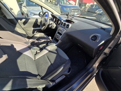 Peugeot 308 1.6 HDi 110CV 5p. Business (13)