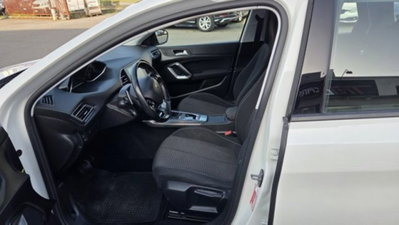 Peugeot 308 SW 1.5 bluehdi Business s&s 130cv eat8 (13)