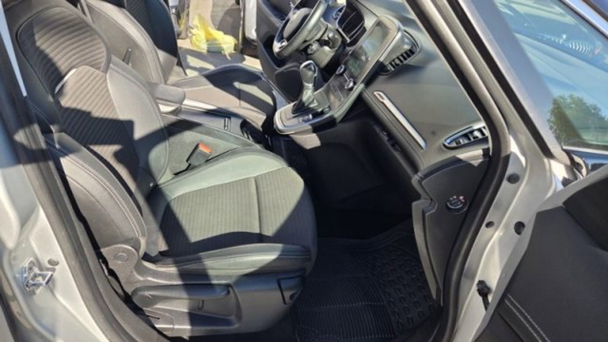 Renault Grand Scénic 1.5 dci energy Intens 110cv edc my18 (16)