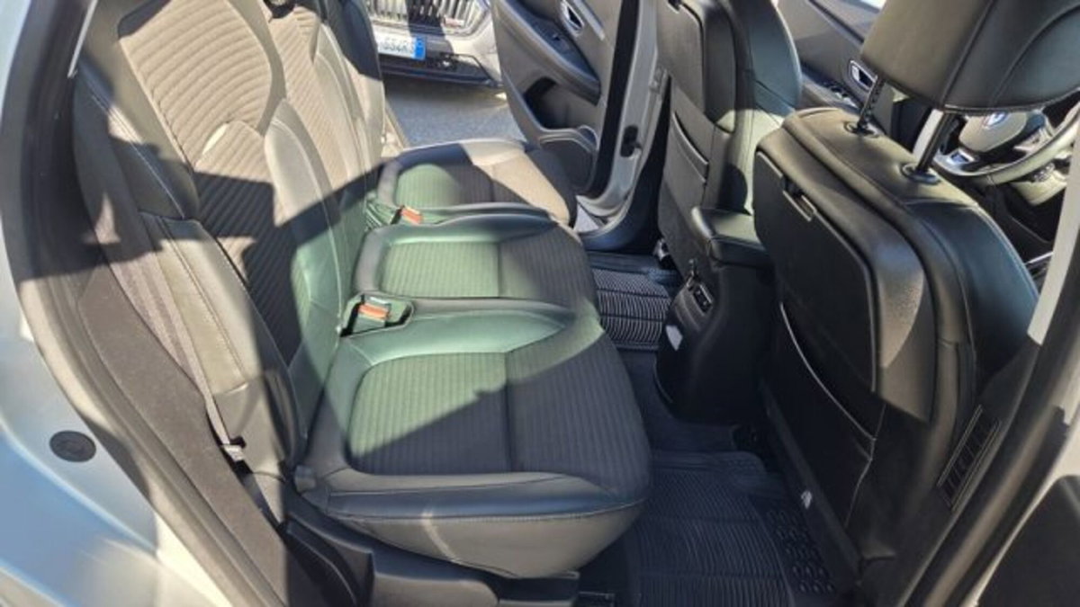 Renault Grand Scénic 1.5 dci energy Intens 110cv edc my18 (17)