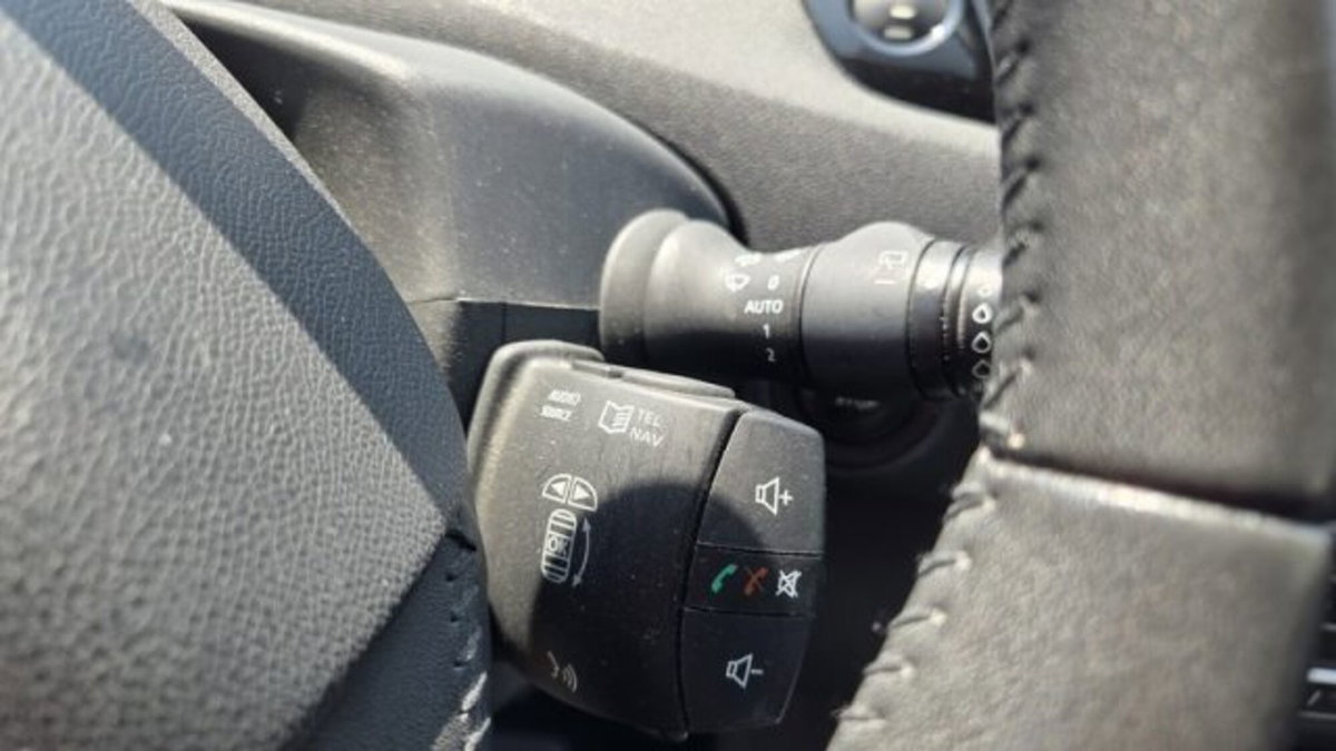 Renault Scenic E-Tech Electric 1.6 dCi 130CV Luxe (15)
