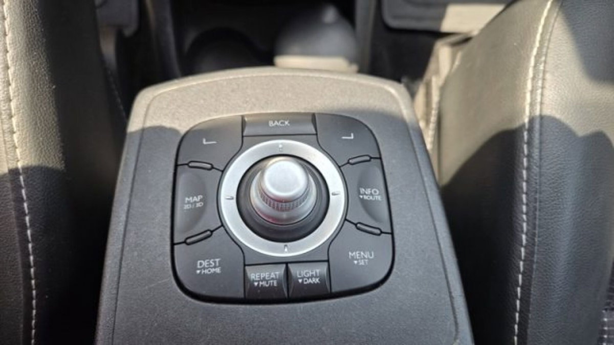 Renault Scenic E-Tech Electric 1.6 dCi 130CV Luxe (18)