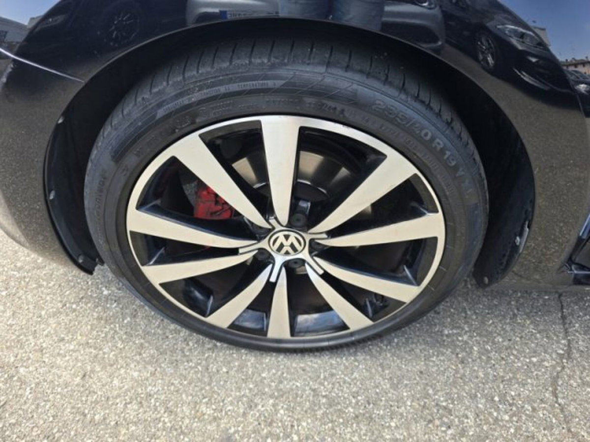 Volkswagen Maggiolino 2.0 TSI DSG Sport (6)