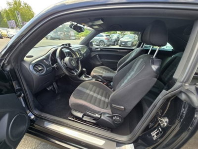 Volkswagen Maggiolino 2.0 TSI DSG Sport (7)