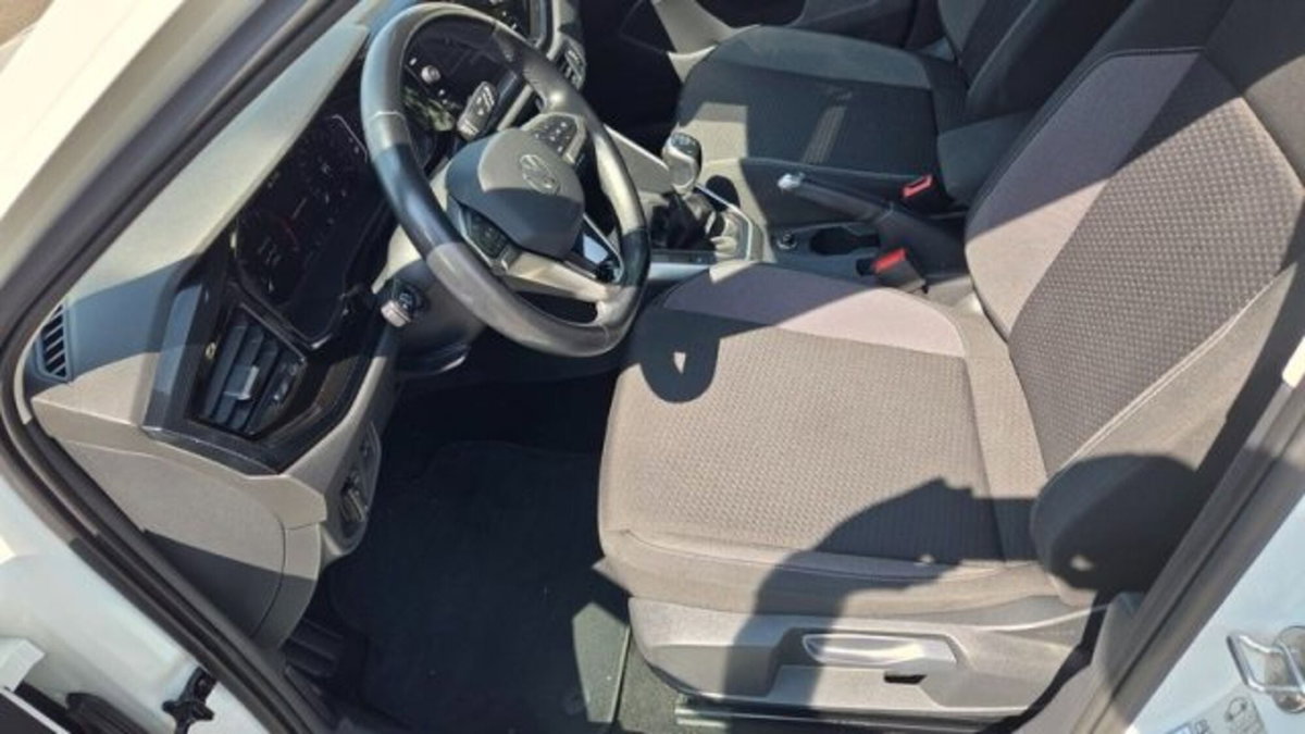 Volkswagen Taigo 1.0 tsi Life 95cv (13)