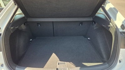 Volkswagen Taigo 1.0 tsi Life 95cv (9)