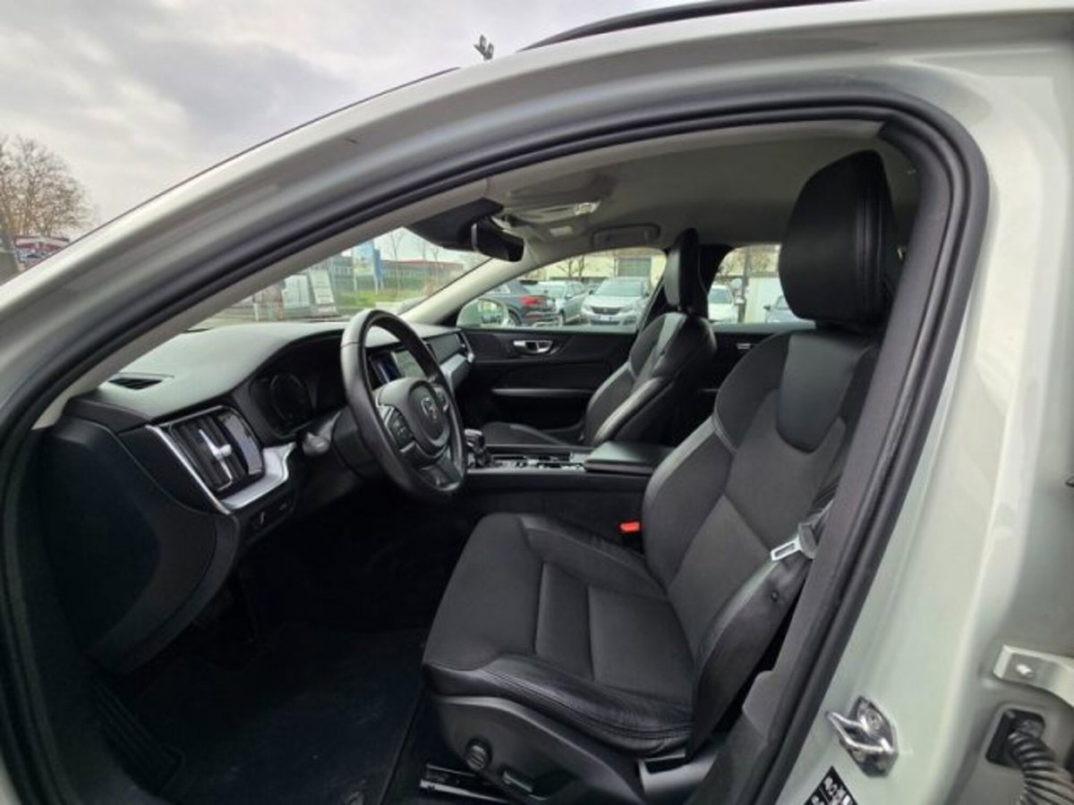 Volvo V60 D3 Momentum Business (6)