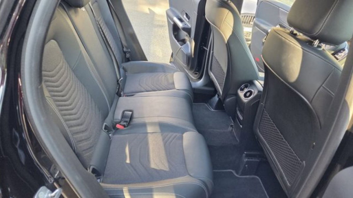 Mercedes-Benz GLA SUV 180 d Automatic Executive (12)