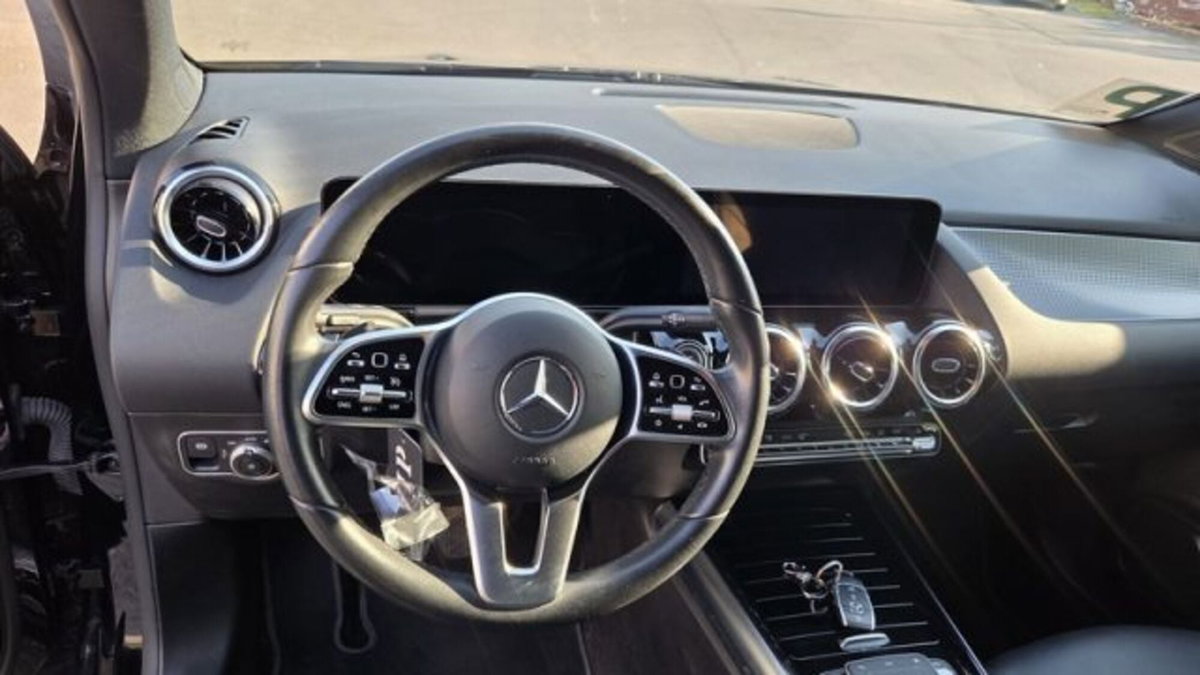 Mercedes-Benz GLA SUV 180 d Automatic Executive (18)