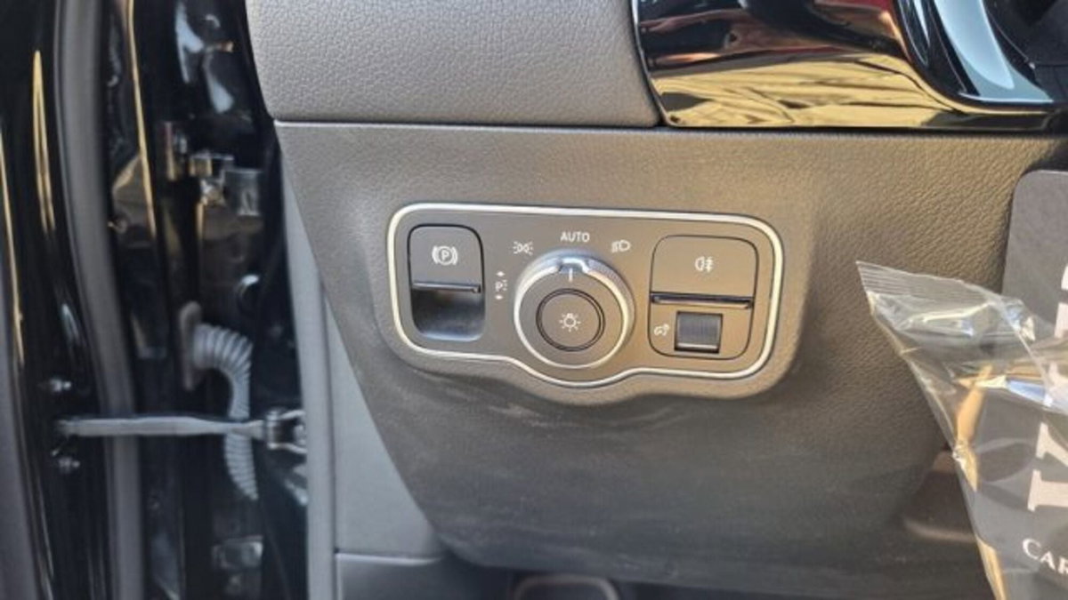 Mercedes-Benz GLA SUV 180 d Automatic Executive (19)