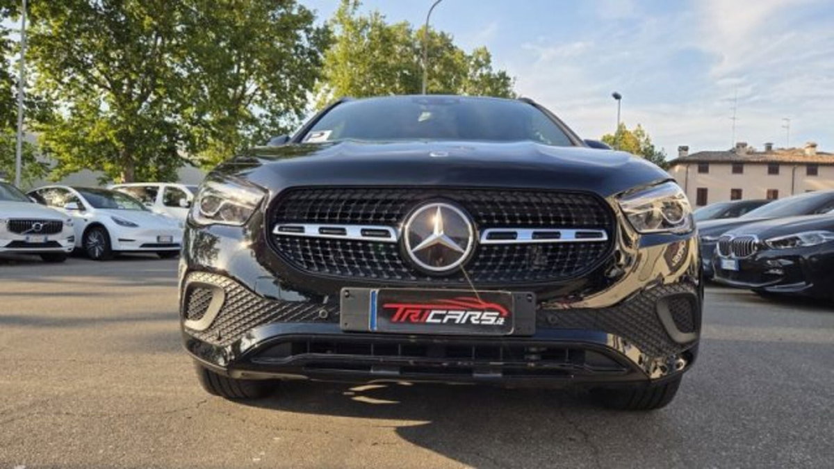 Mercedes-Benz GLA SUV 180 d Automatic Executive (2)