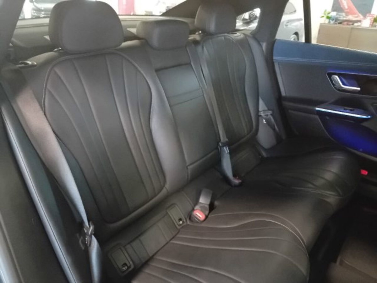 Mercedes-Benz EQE 500 4Matic Premium Plus (11)