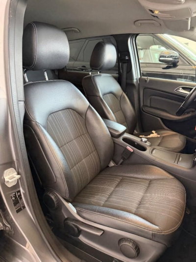 Mercedes-Benz Classe B 180 CDI BlueEFFICIENCY Premium (13)