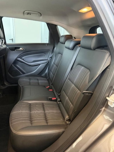 Mercedes-Benz Classe B 180 CDI BlueEFFICIENCY Premium (14)