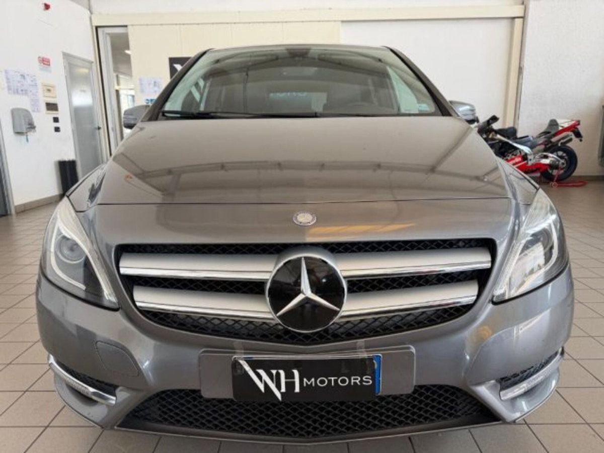 Mercedes-Benz Classe B 180 CDI BlueEFFICIENCY Premium (2)