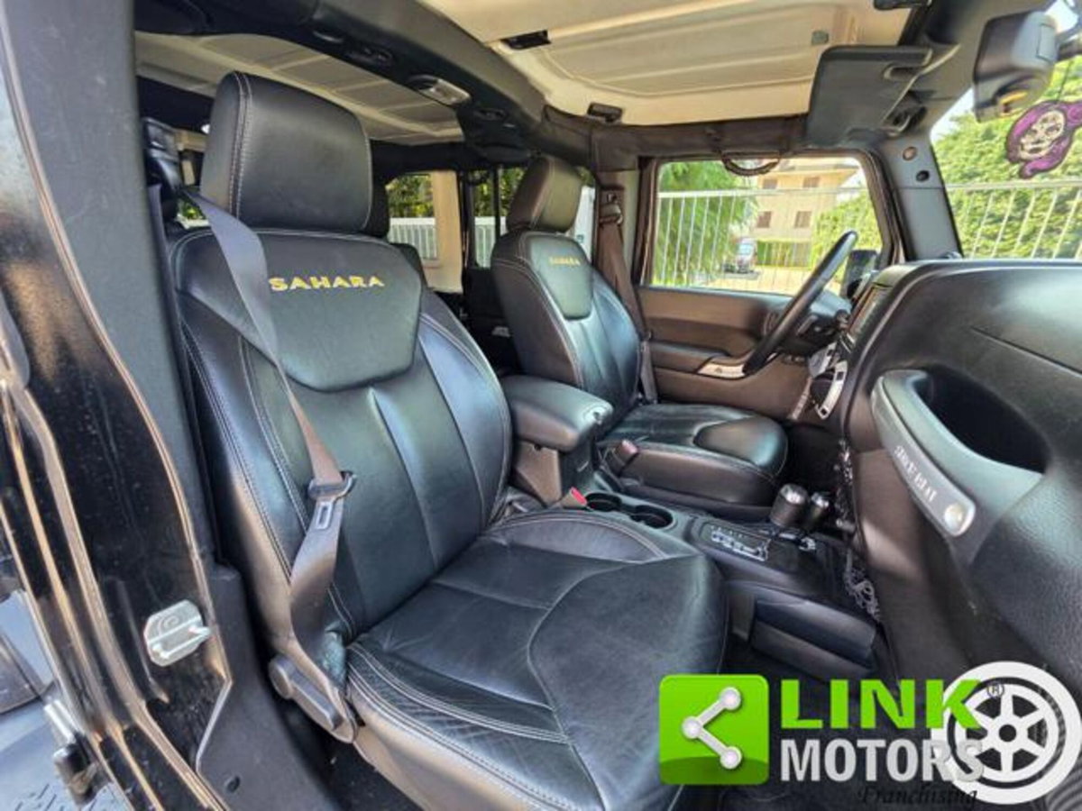 Jeep Wrangler Unlimited 2.8 CRD DPF Sahara (17)