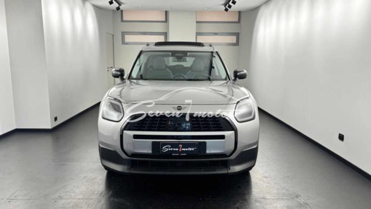 MINI Mini Countryman 1.5 48V C Classic auto (2)
