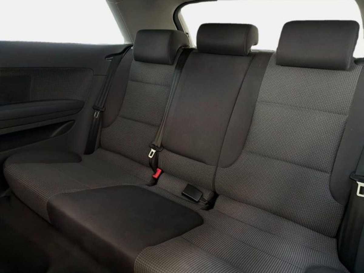 Audi A3 1.9 TDI Ambiente (13)
