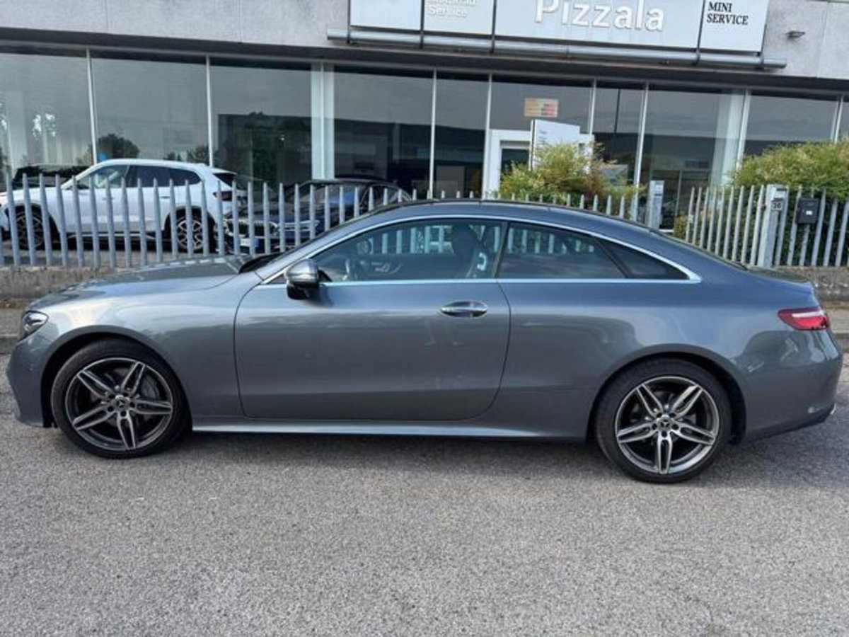 Mercedes-Benz Classe E Coupé 220 d 4Matic Premium Plus (5)