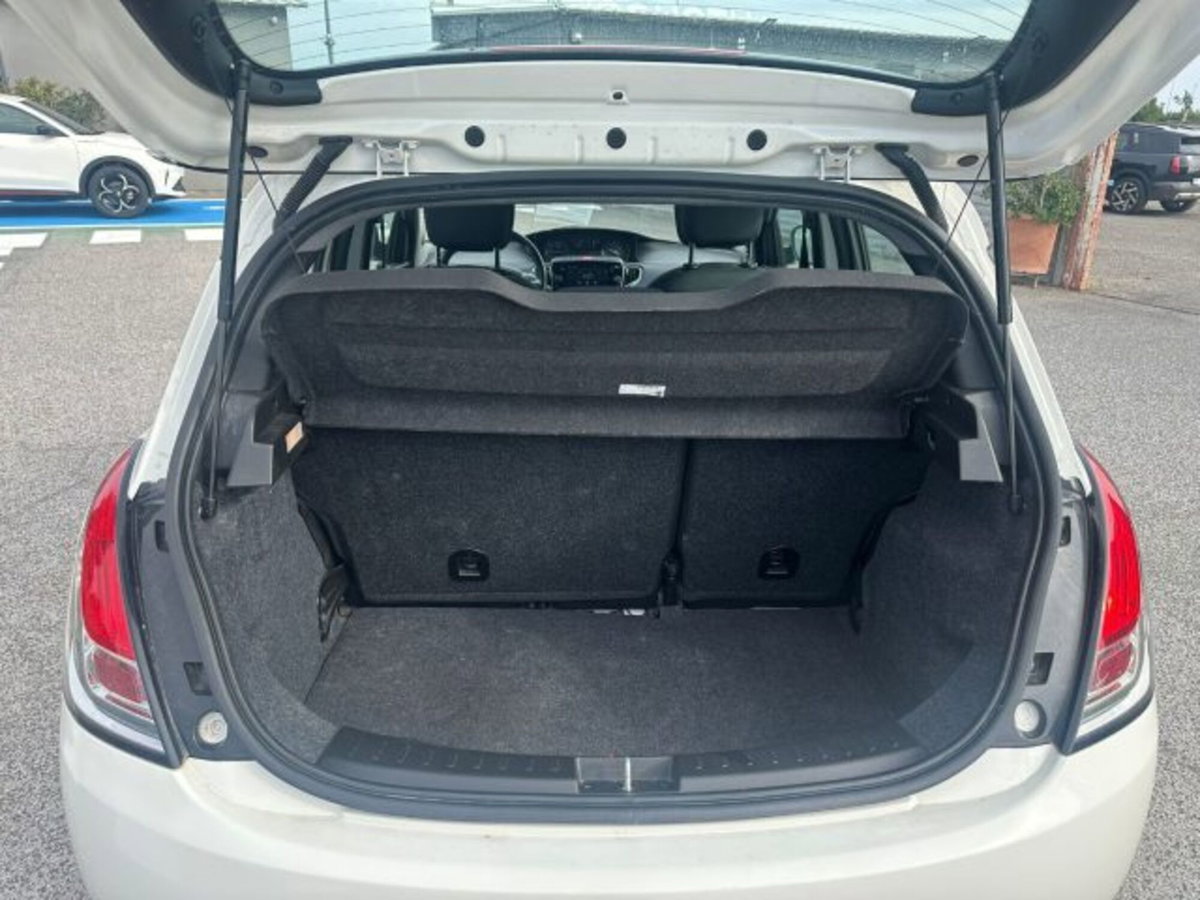 Lancia Ypsilon 1.0 FireFly 5 porte S&S Hybrid Ecochic Gold (17)
