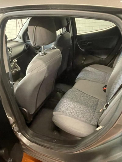 Lancia Ypsilon 1.0 FireFly 5 porte S&S Hybrid Ecochic Gold (3)
